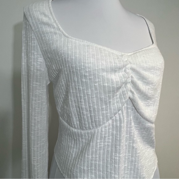 •new• WILD FABLE Sweetheart Long Sleeve Crop - Picture 4 of 9